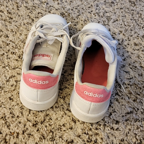 ADIDAS Kids shoes - Picture 3 of 5